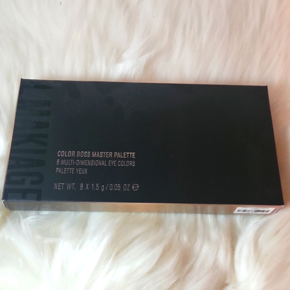 Il Makiage Colour Boss Master Palette in Hundo P Eyeshadow Palette